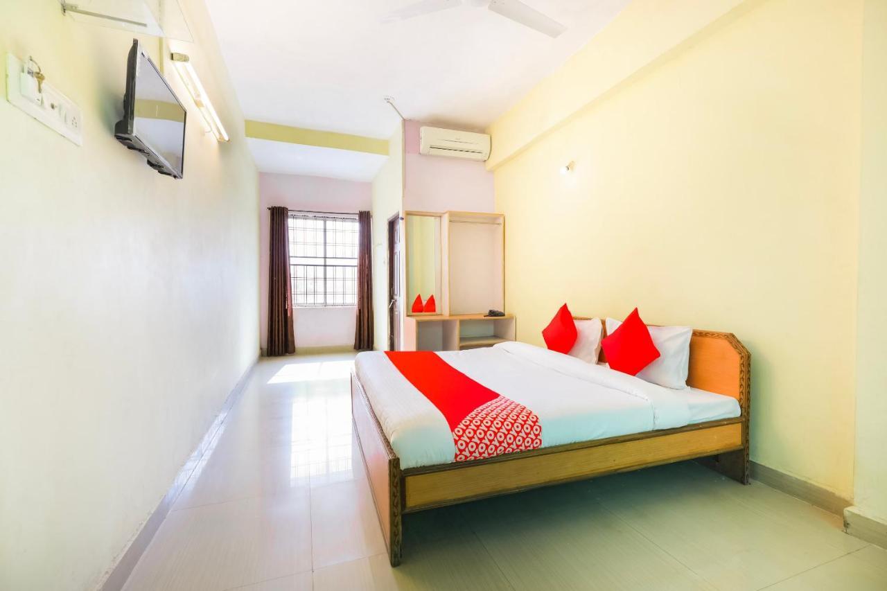 Hôtel Oyo 63866 Shubham Garden à Bhopal Extérieur photo